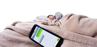 Does It Hurt To Sleep Near The Cell Phone