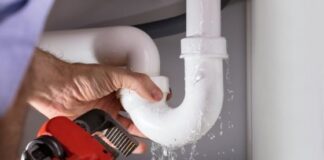 Five Benefits Of Hiring Professional Plumbers To Unclog Drains