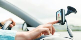 How GPS Tracking Devices Work for Personal Vehicles