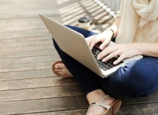 6 Ways to Stay Motivated and Committed for Online Students 6 Ways to Stay Motivated and Committed for Online Students
