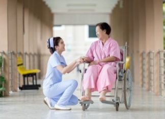 10 Factors to Consider While Choosing A Nursing Degree 10 Factors to Consider While Choosing A Nursing Degree