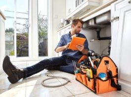 If You Notice These Things, Stop DIY and Call An Emergency Plumber