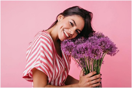 Top 6 Ways Flowers Can Uplift Your Mood