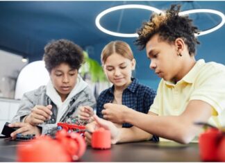 5 Effective Ways to Foster a Collaborative Classroom Environment