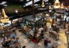 Exploring the Pros and Cons of Food Courts in Shopping Malls